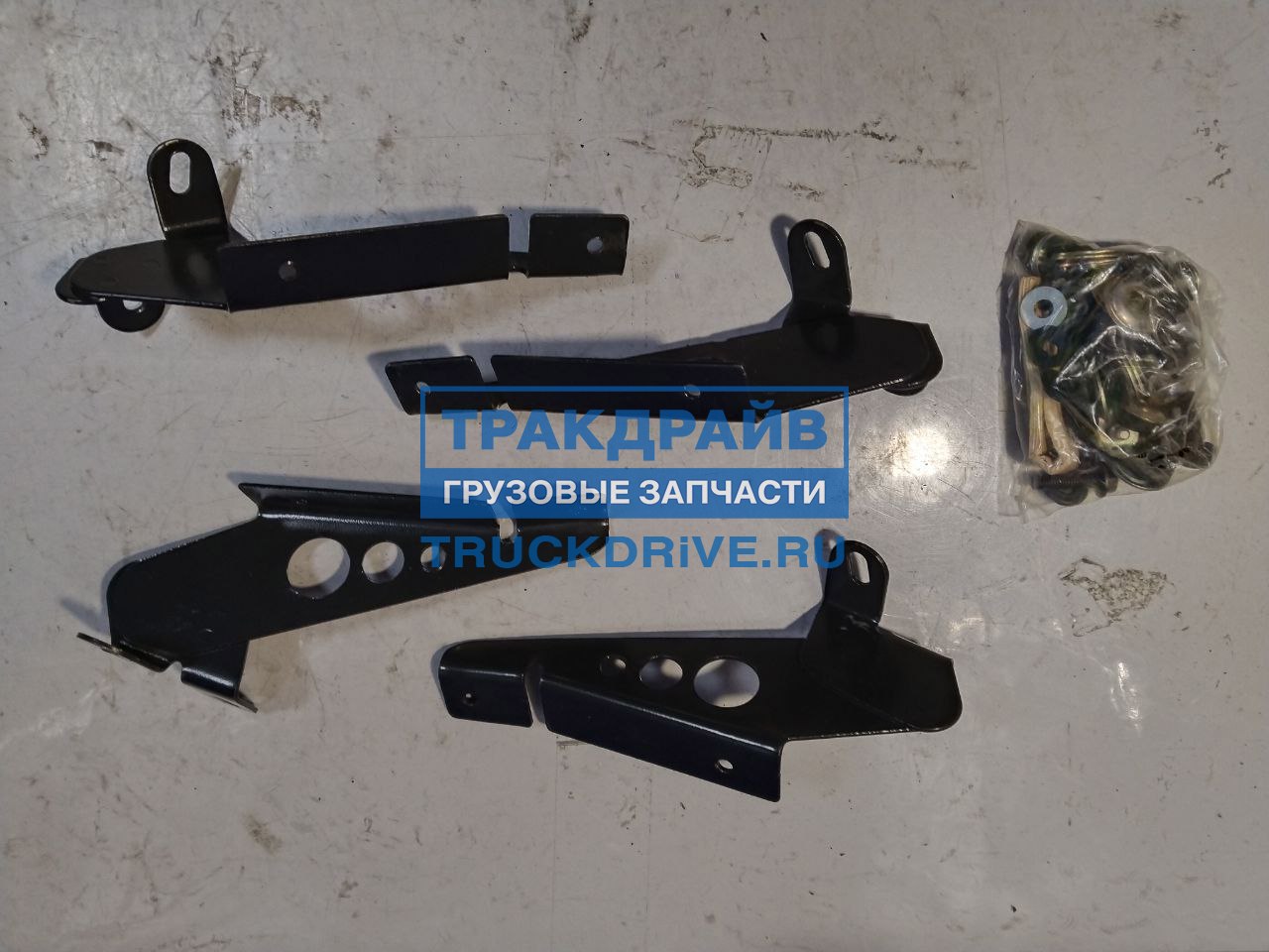 Кронштейны солнцезащитного козырька Volvo низкая кабина FH FM 12 ...