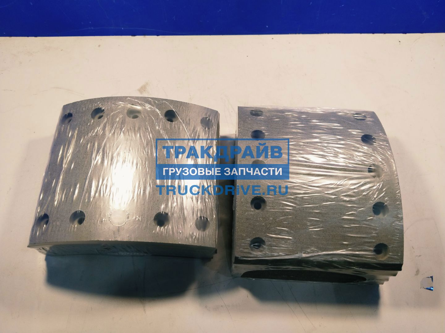 Фото ALLIED NIPPON ABL0001 накладки барабанные STD 420x180 мм.