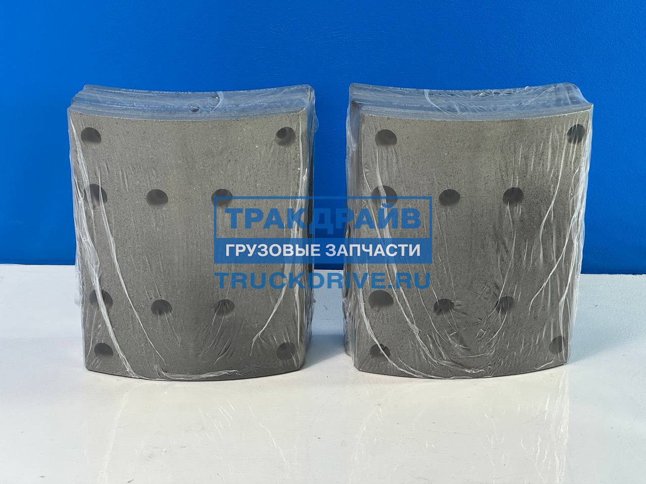 Фото ALLIED NIPPON ABL0009 накладка тормозной колодки для Ман Мерседес 410x223 стандарт 64 отв. 8x18 / 93059 (8 шт.)