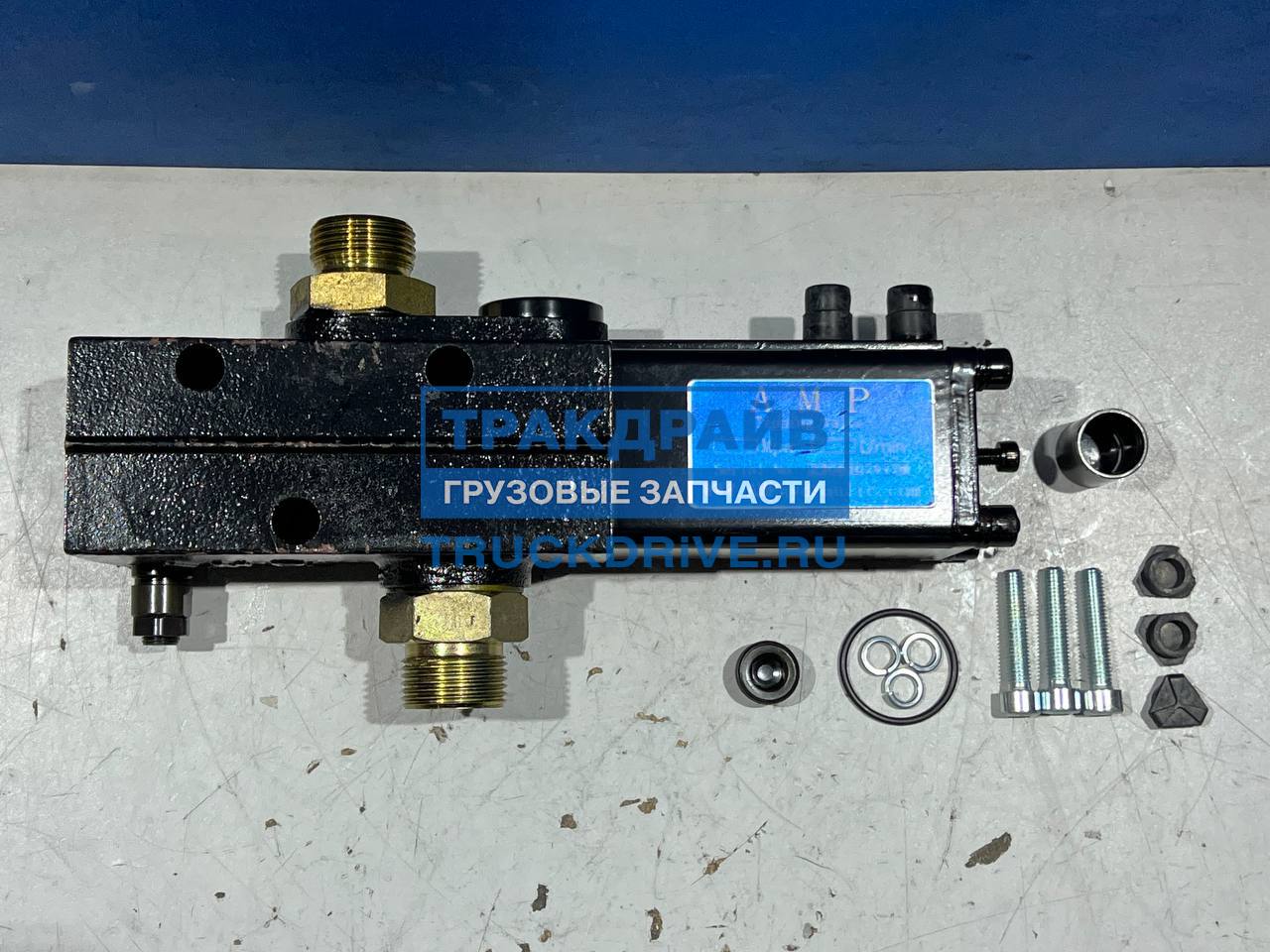 Фото A.M.P HYDRAULIC R3420 распределитель гидравлический 1" 180L 280 Bar