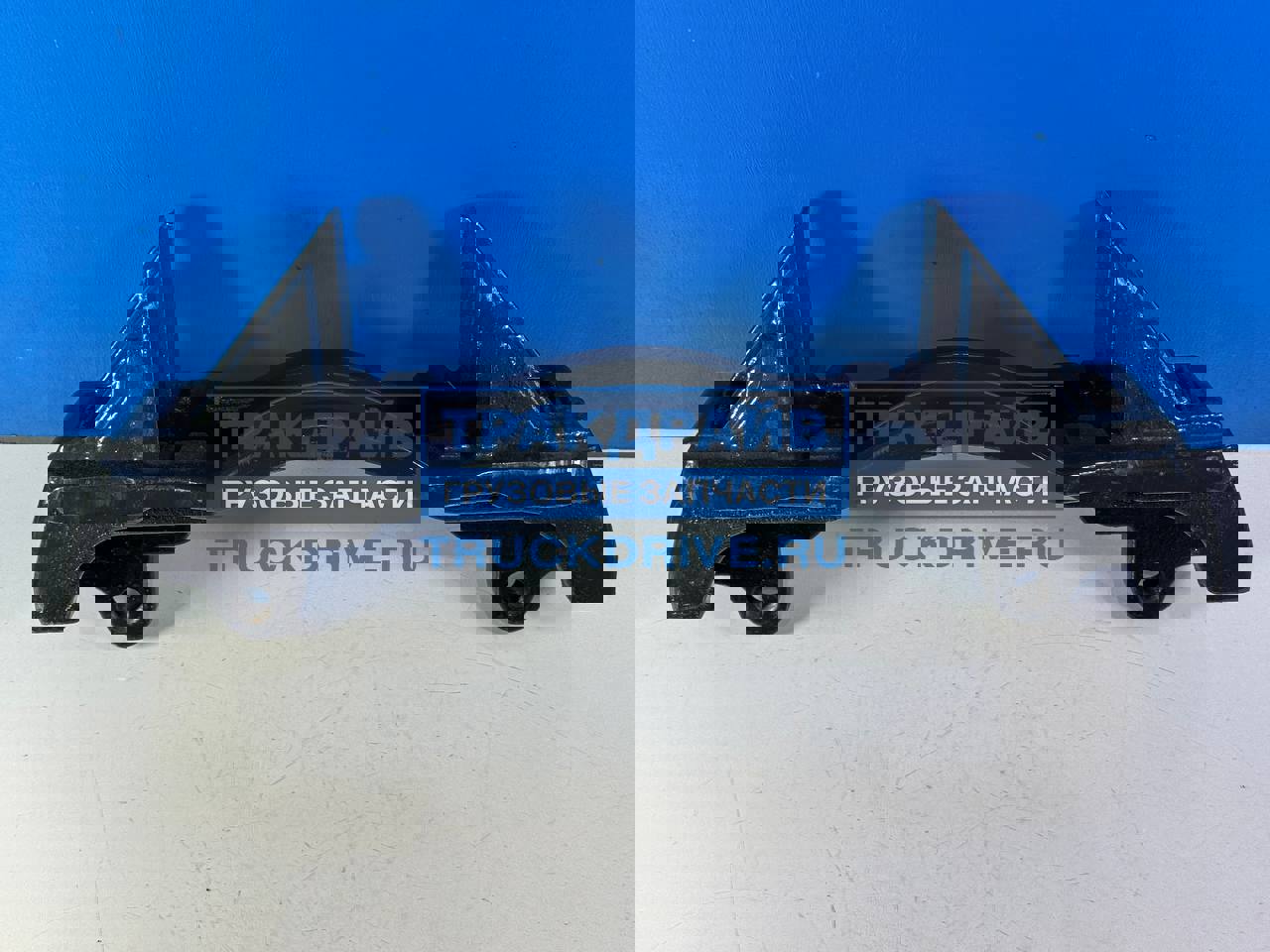 Фото ANDTECH 081010335 скоба суппорта дискового тормоза для Iveco Eurotech Eurostar Stralis