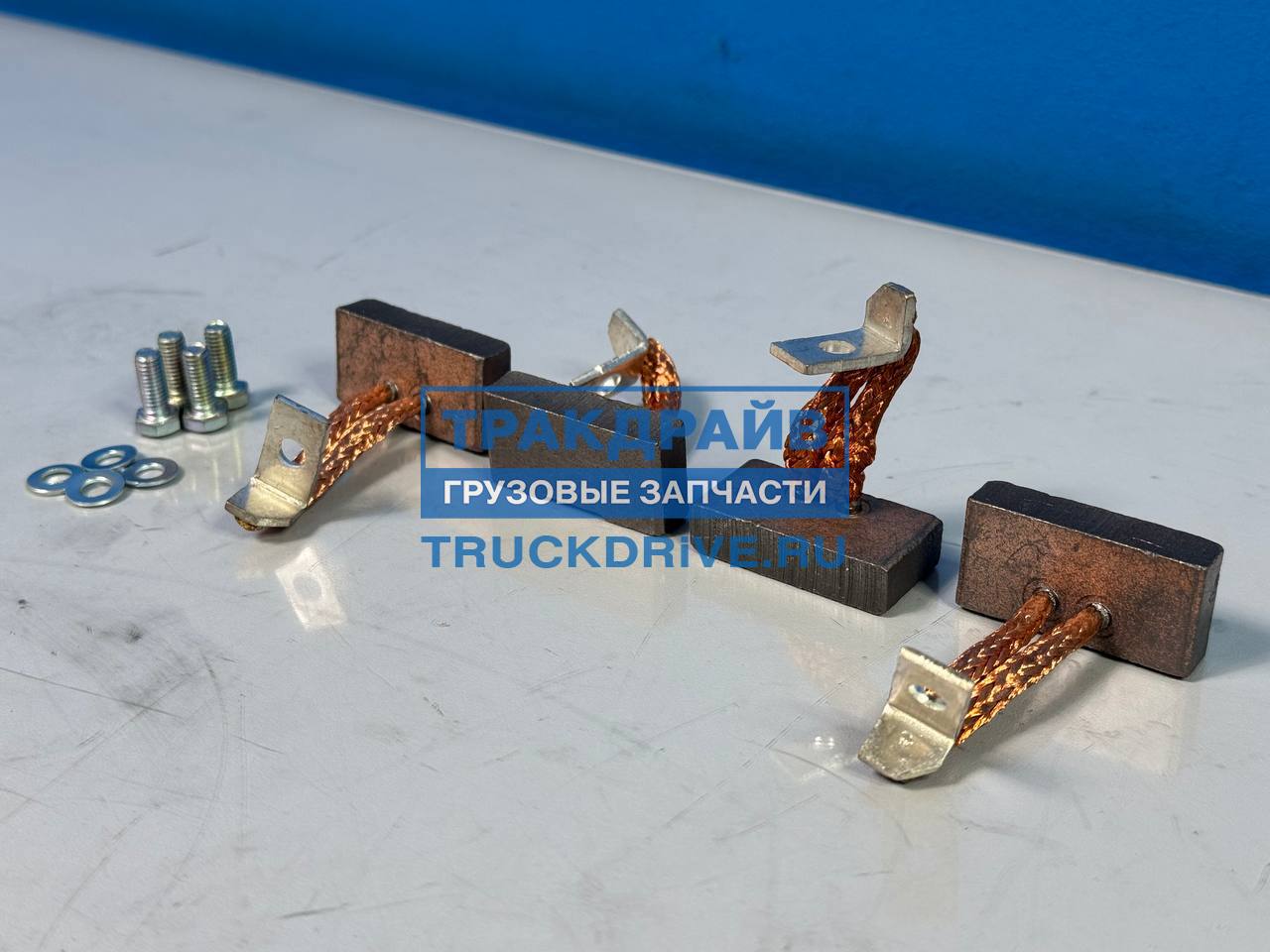 Фото AUGER 106676 рмк стартера (щетки) для стартера 24 V 6,7 KW Scania SC124/144, Daf