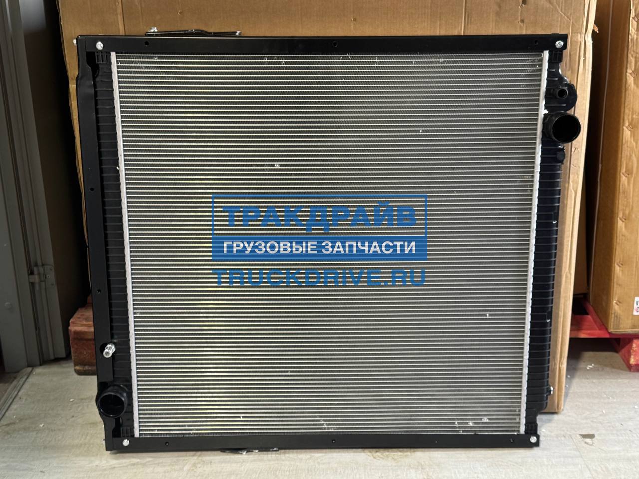 Фото AVLKRAFT 70102057 радиатор охлаждения Sitrak C7H и Howo T5G с двигателями MC11 MC13 4