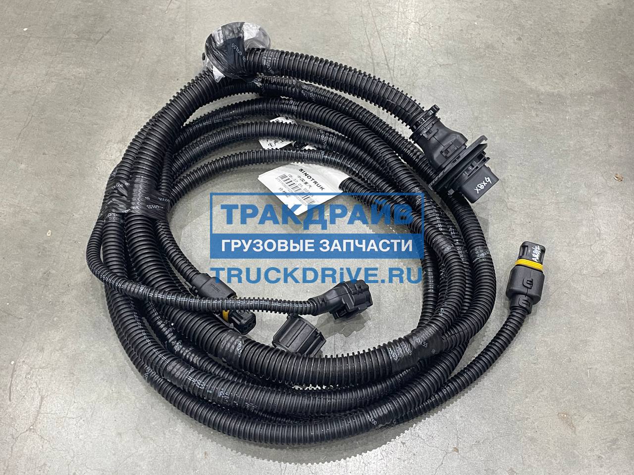 Фото AVLKRAFT 70104001 жгут проводов переднего освещения Sitrak C7H (светодиодные фары, пластиковый бампер)