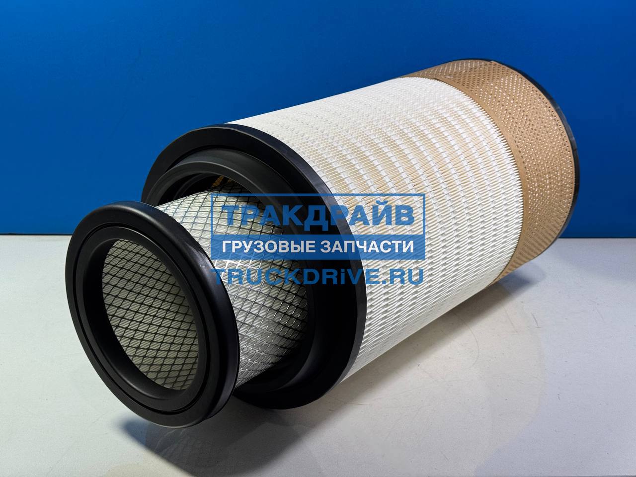 Фото AVLKRAFT 70307028 комплект воздушных фильтров без резьбы для FAW J6 Евро 5 (2 шт)