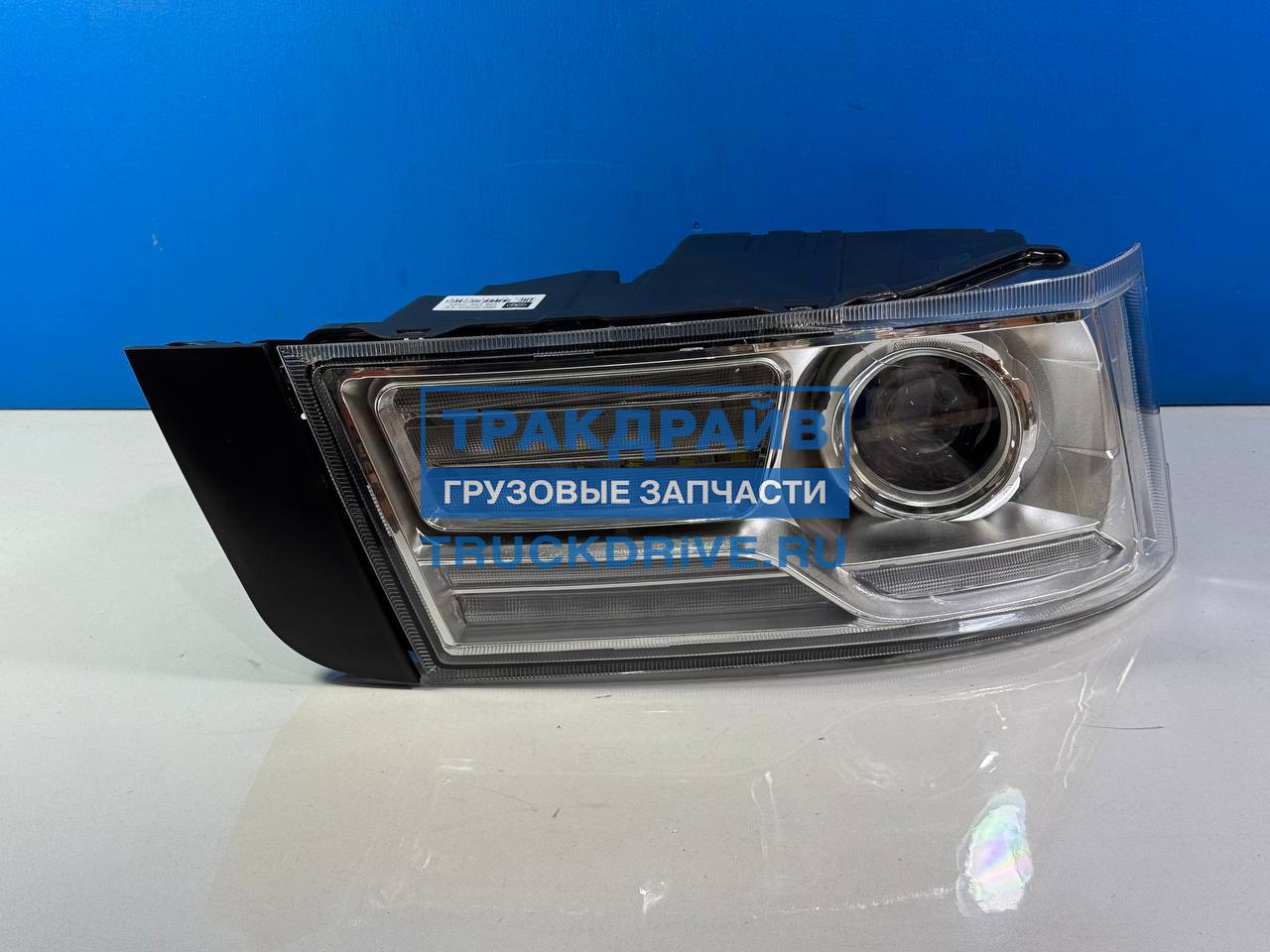 Фото АВТОЭЛЕКТРИКА 549013711010AЕФГ018AE блок-фара правая для Камаз К5 54901