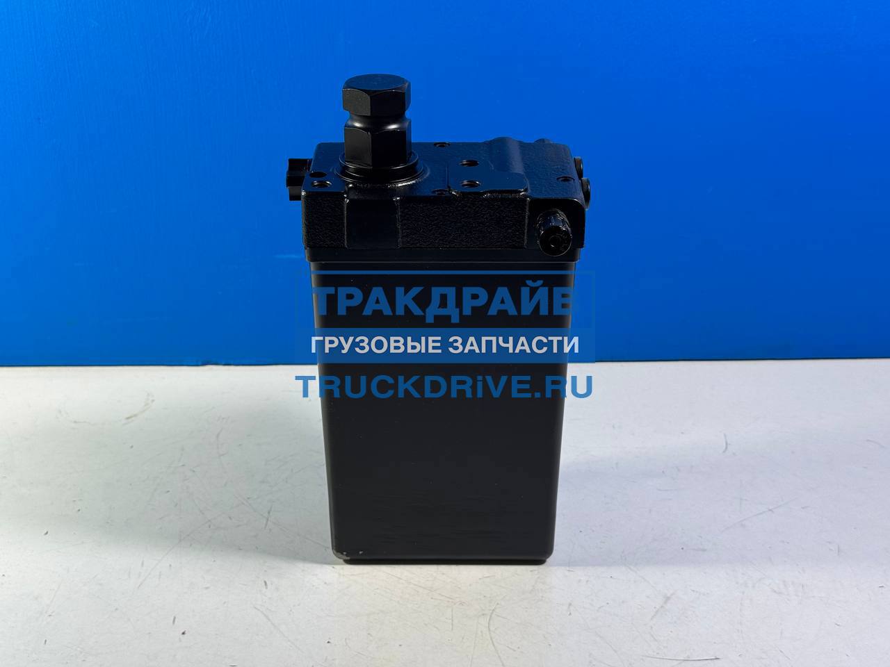 Фото AVTOSHTAMP A0015534101 насос подъема кабины для Мерседес Актрос Мп2 (2002-2008 г.в)