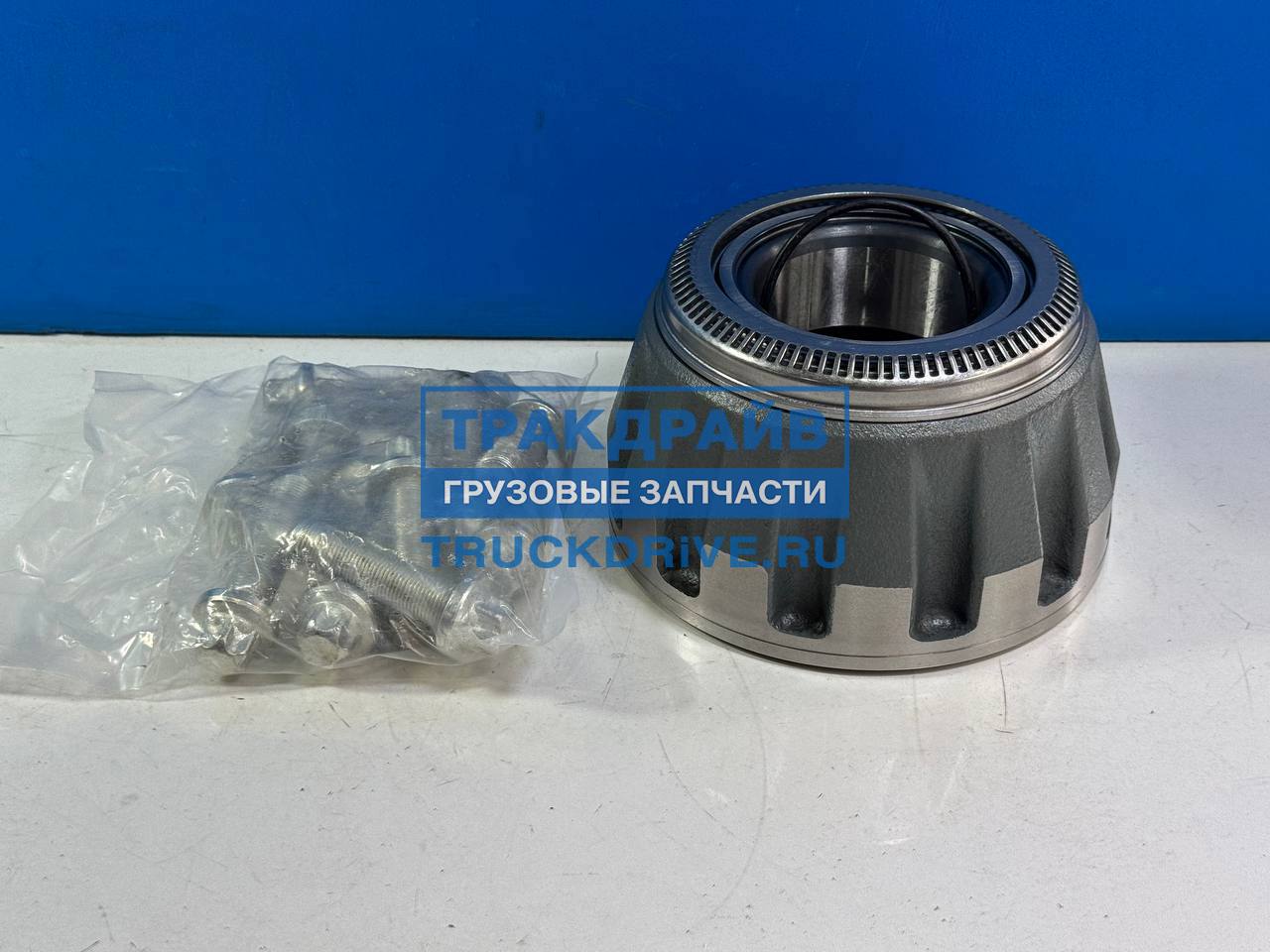 Фото AXUT GP014084 ступица в сборе с 12 болтами + уплотнительным кольцом для Саф SKRB9022