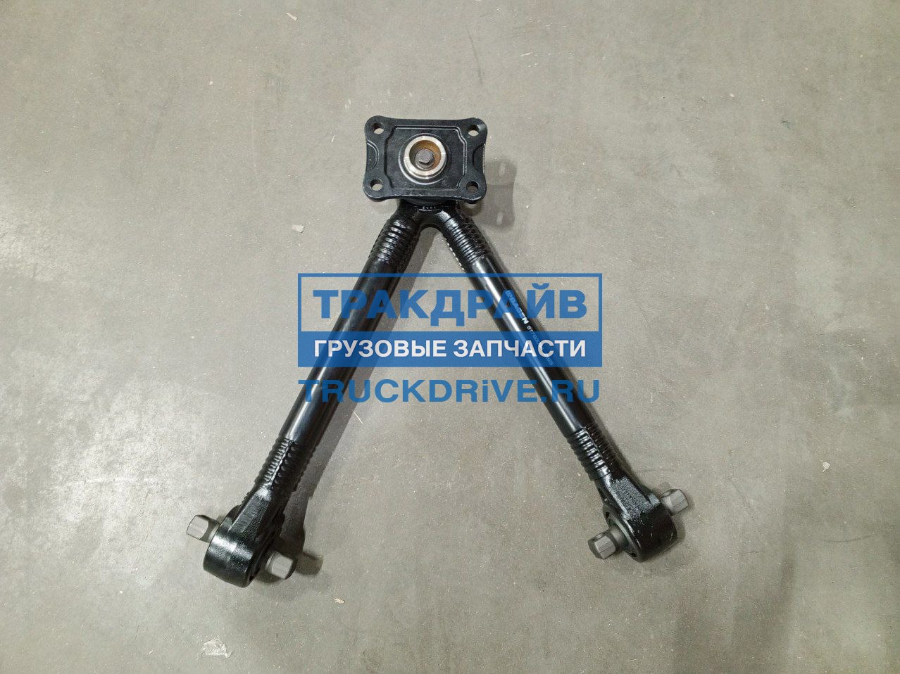Фото BAGEN T760054 тяга реактивная V-образная Volvo FH FM 6x4  L=671 мм