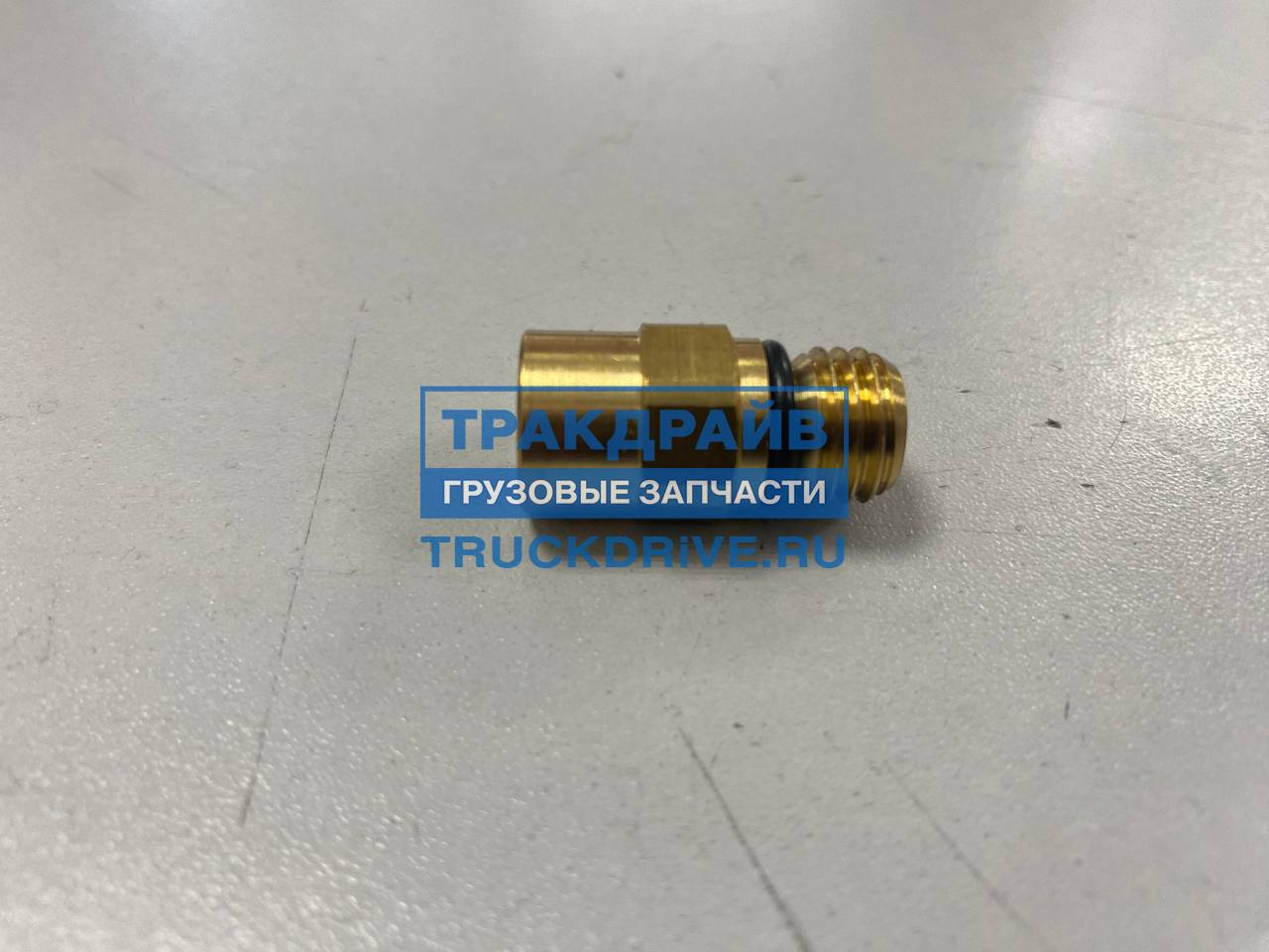 Фото CAMOZZI 95126M12X15C штуцер М12/Т6 прямой латунь с уплотнителем New Line