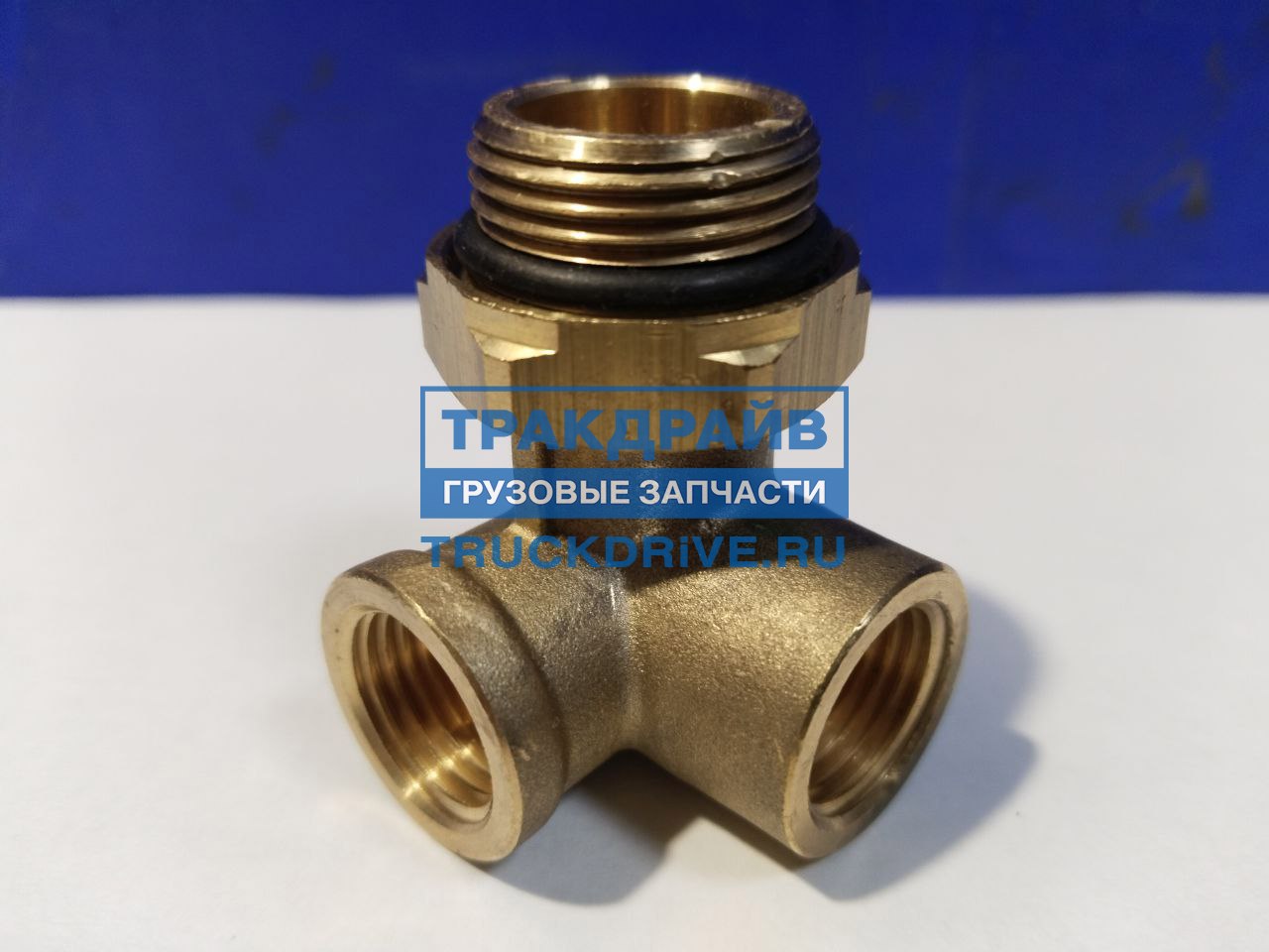 Фитинг угловой M16X1,5-M16X1,5C (Camozzi)