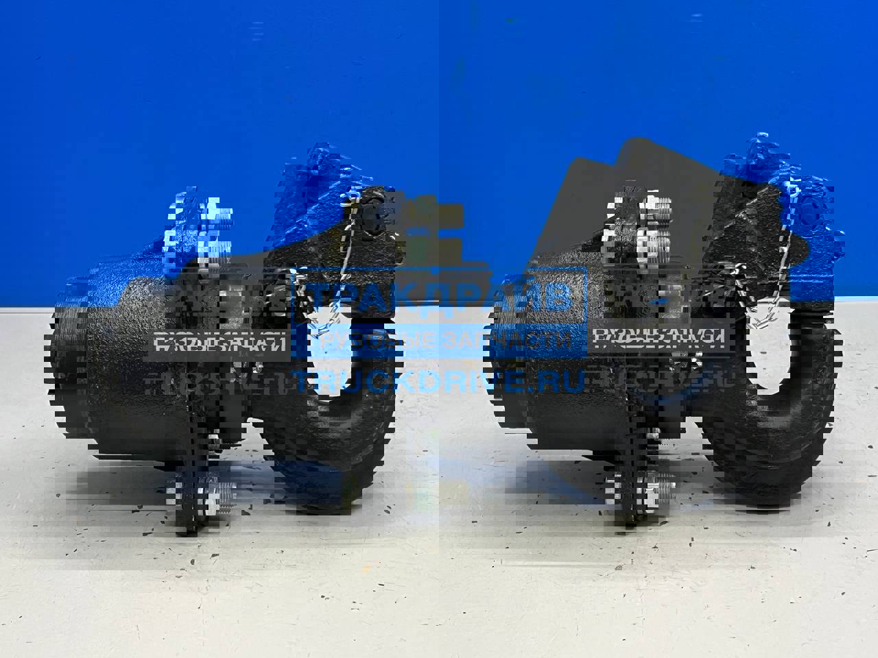 Крюк буксирный Камаз 8т в сборе (прибор буксирный) 53202707210 CHINA ...