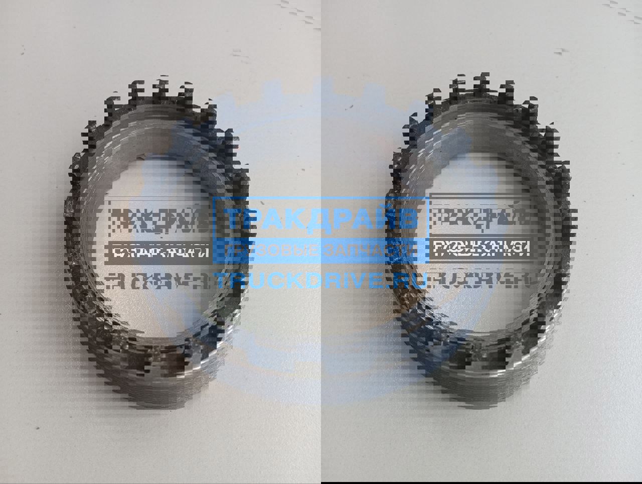Гайка хвостовика редуктора среднего моста MСP16 Howo WG7117329016 CHINA ...