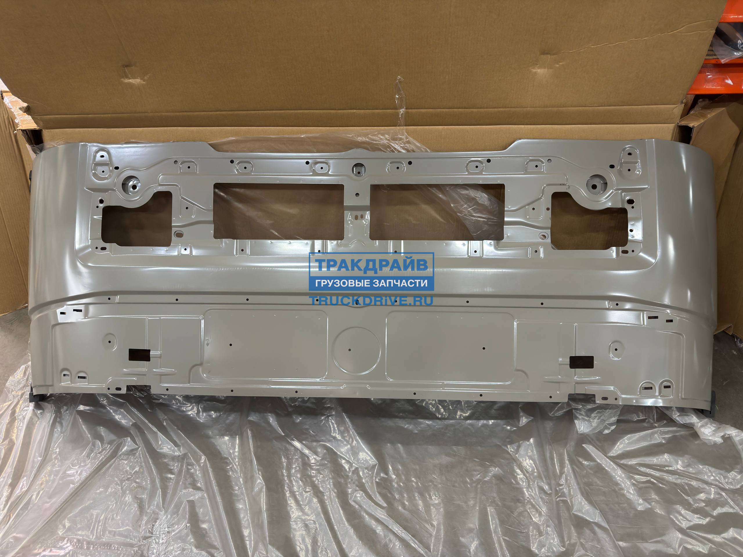 Фото COMBO CMB103013 капот Volvo FH4
