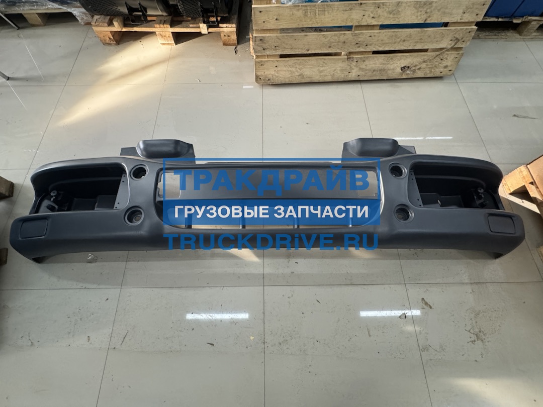 Фото COMBO CMB110004 бампер Iveco Eurocargo без отверстий под ПТФ 