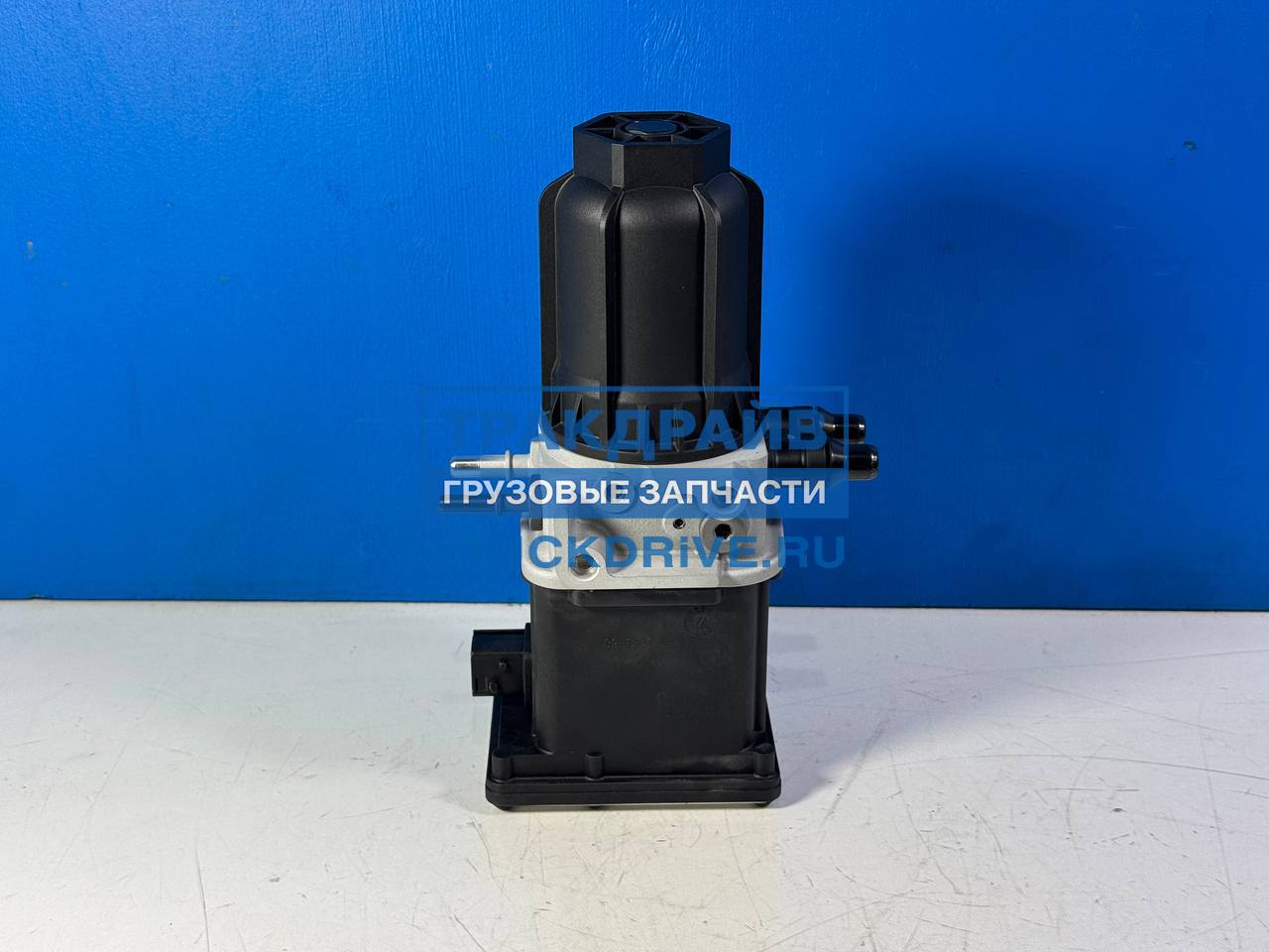 Фото COMBO CMB126869 насос подачи жидкости Adblue для Мерседес Актрос МП4