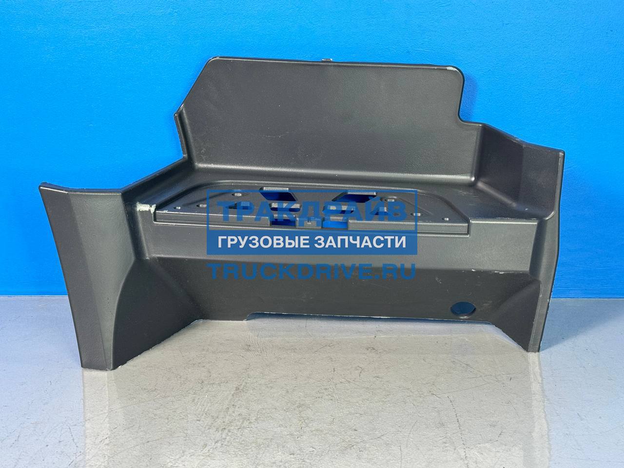 Фото COMBO CMB164702 корпус правой подножки для Мерседес Арокс 