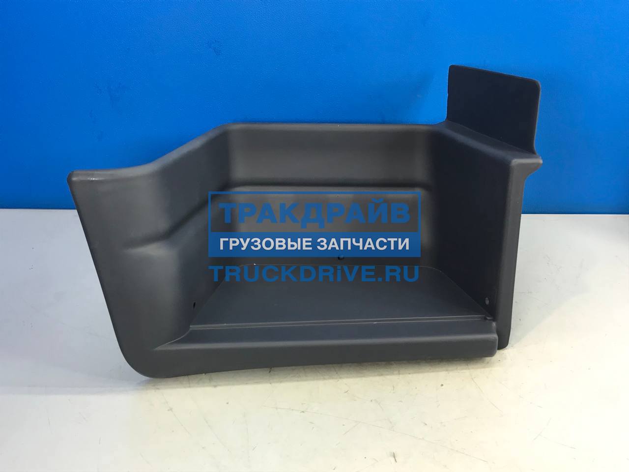 Фото COMBO CMB331359 корпус подножки Iveco Eurocargo Tector правый