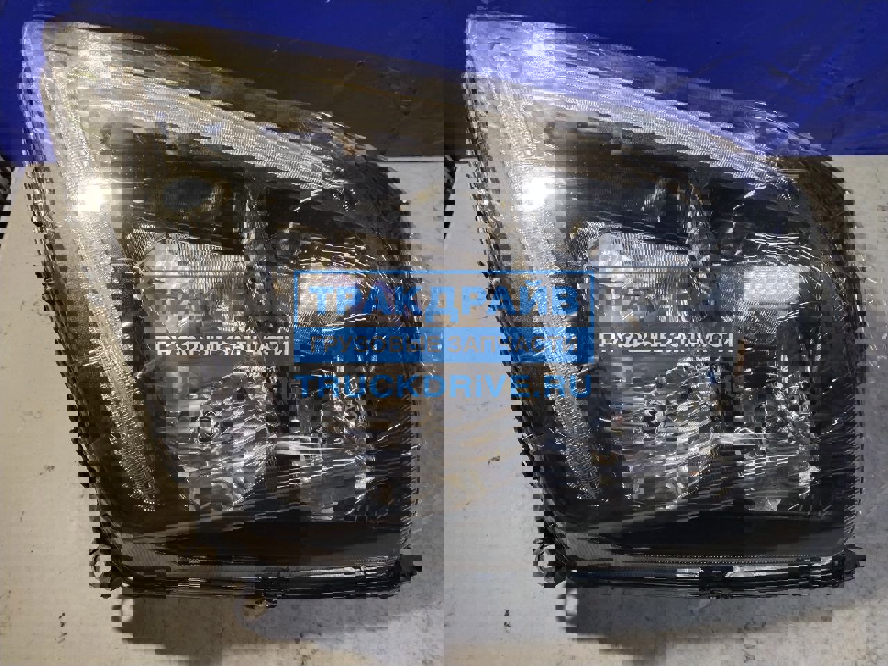 Фото COMBO CMB333656 фара левая для Volvo FM4 FMX