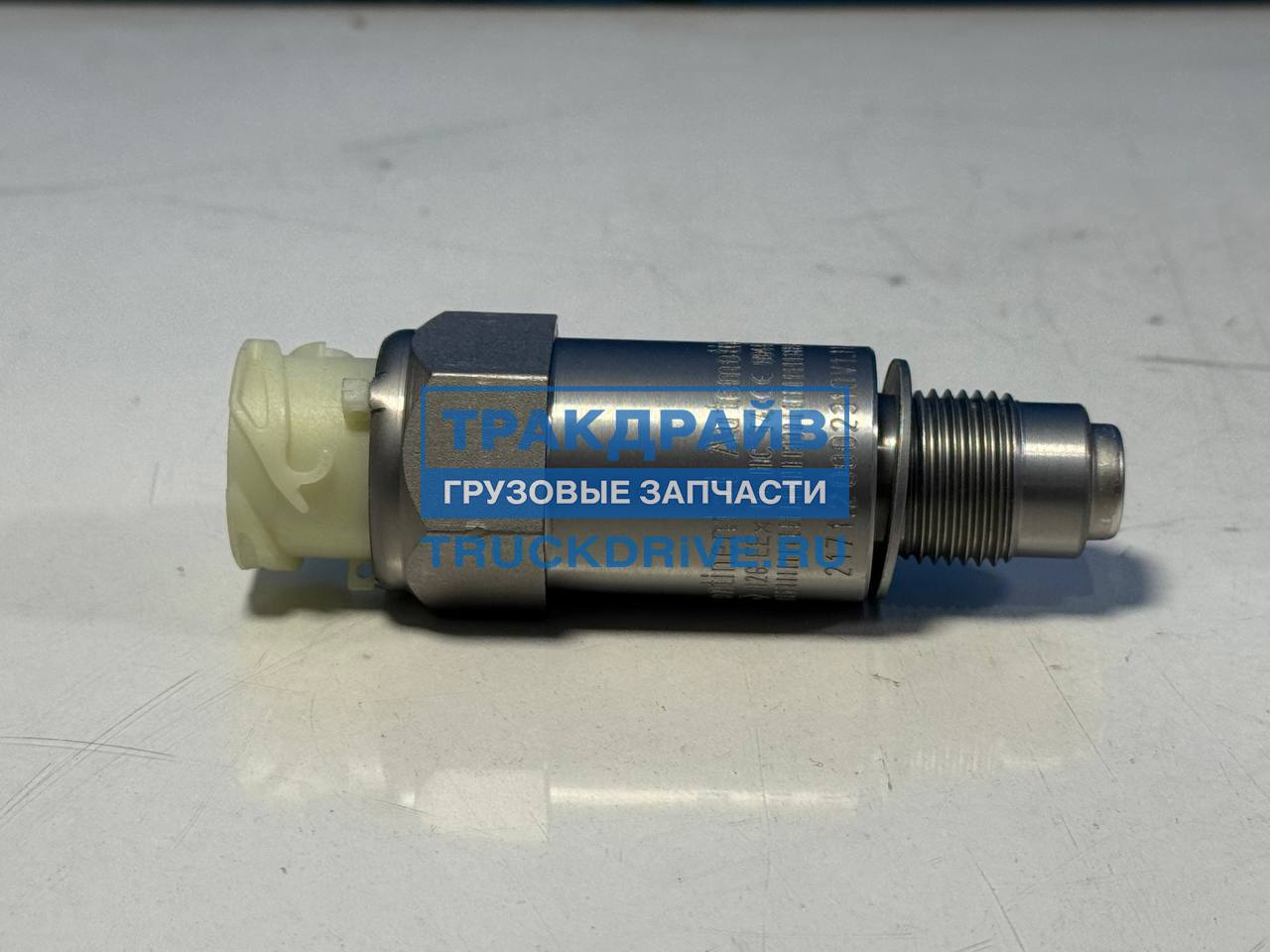 Фото CONTITECH 217120002310 датчик скорости импульсный с круглым разъёмом для Камаз Маз L=25 мм