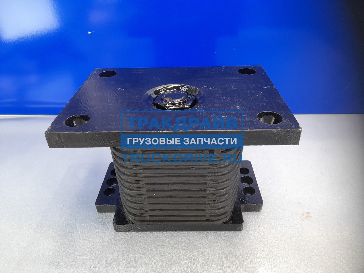 Фото CREATEK AZ972552027876 подушка задней рессоры для Ситрак C7H и Хово T5G (6 отверстий) 3