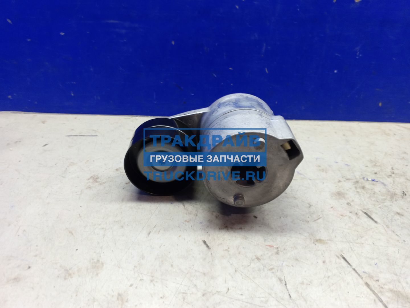 Фото DAYCO 22089205 натяжитель ремня Volvo BL60 BL61 BL70 BL71 EC200 EC210 EC220