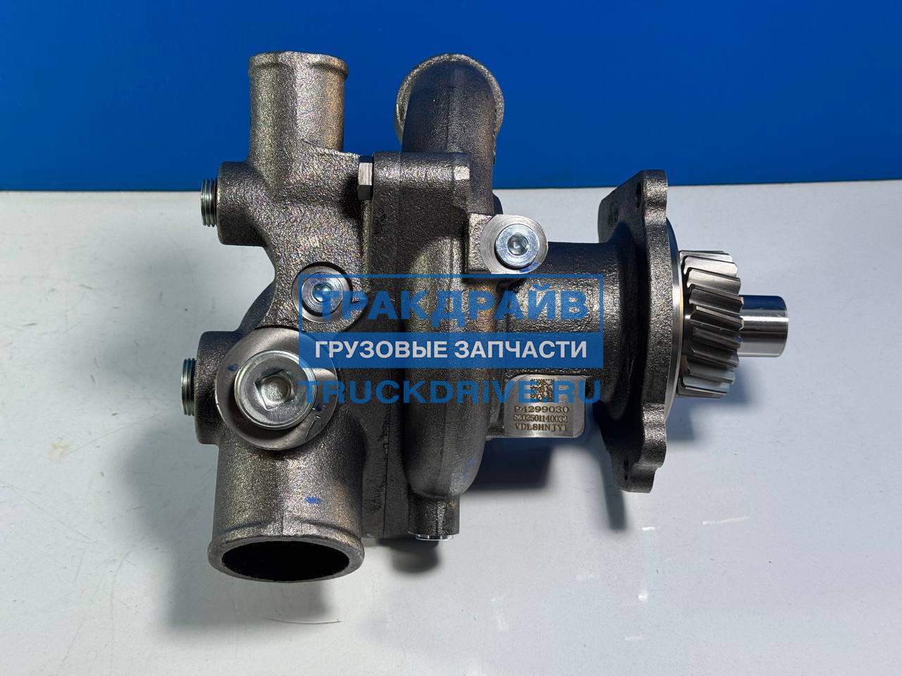 Фото DCEC 3401009 насос водяной для моторов CUMMINS QSM/ISM/M11 (с коротким валом)