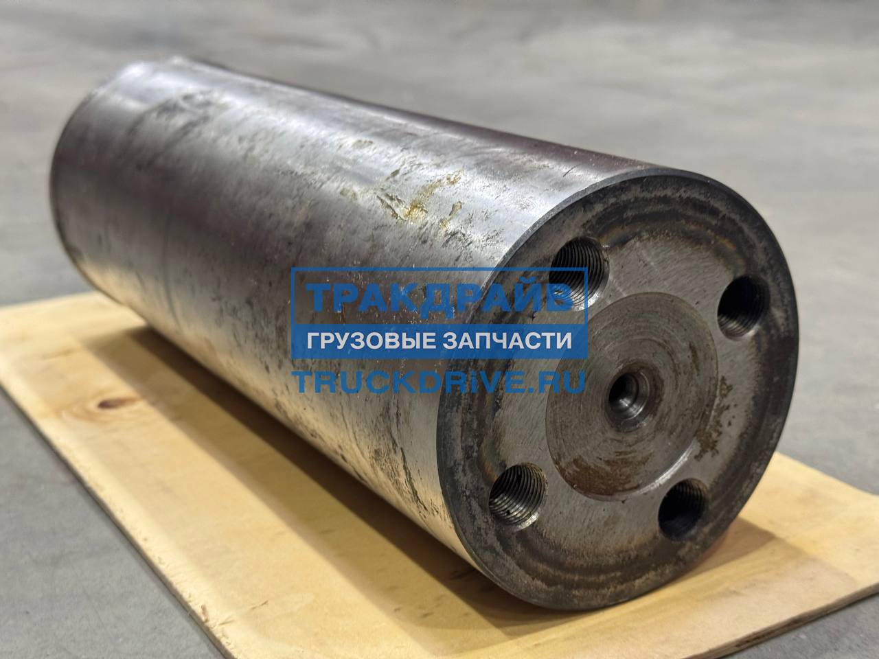 Фото DONGFENG 2904024K2200 вал балансира задней подвески для DONGFENG KC