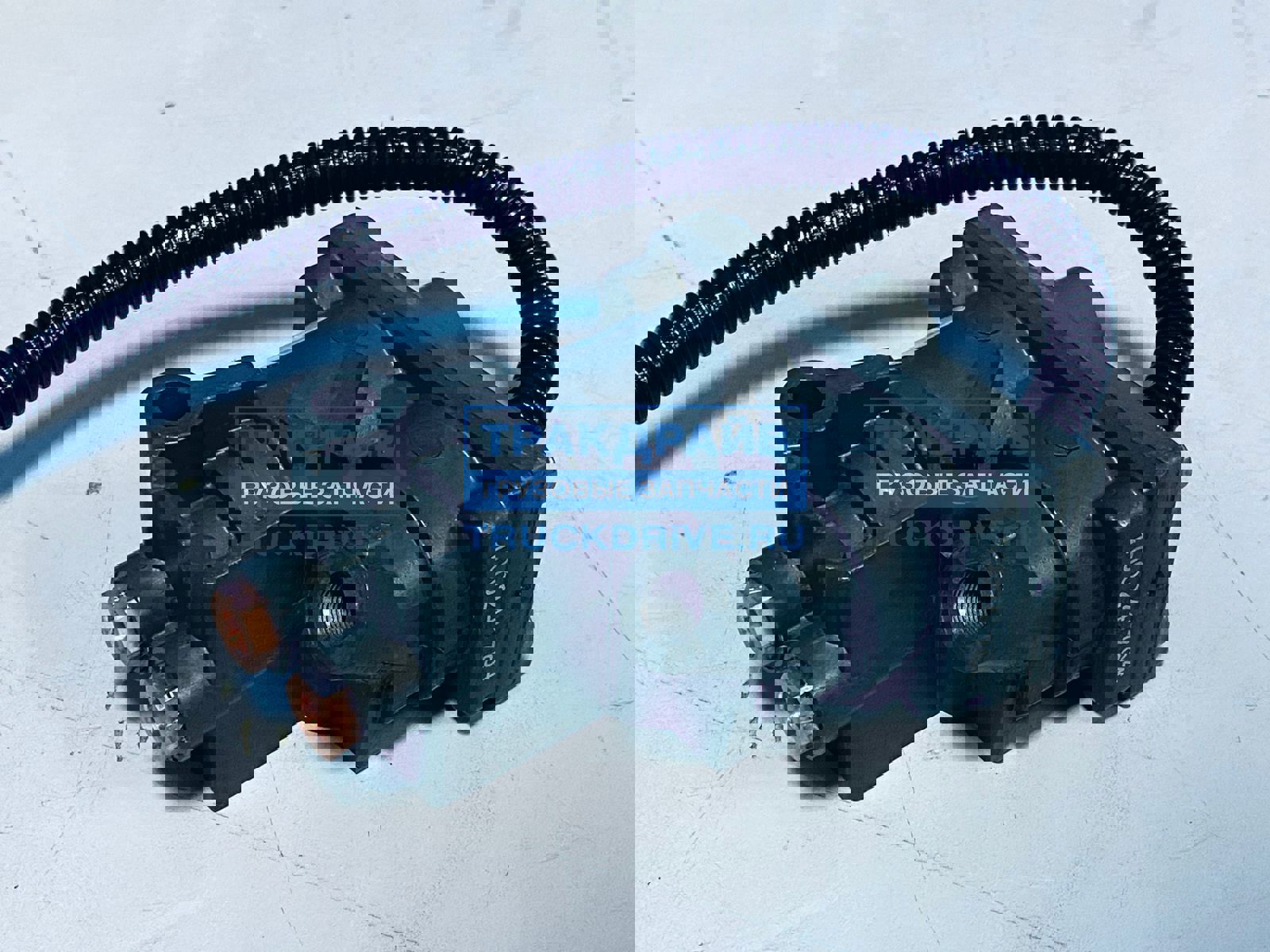 Клапан горного тормоза Ман двигатель D2676 3.21081SP DT SPARE PARTS ...