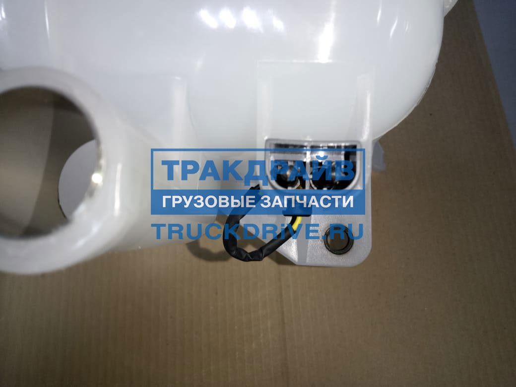 Расширительный бачок радиатора Volvo VN VNL VNM 906995 EMMERRE купить ...