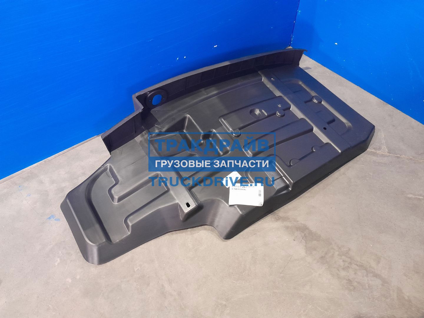 Фото ENTERPRISE E9810106 брызговик передний правый для Faw J7