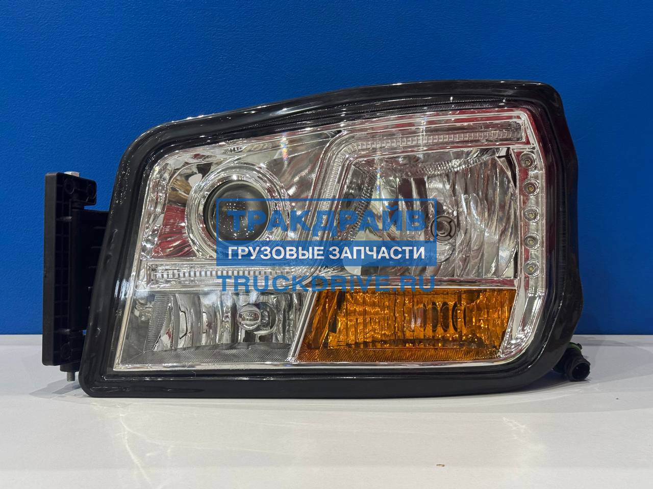 Фото ENTERPRISE E9840008 фара левая для Shacman X3000 SX3258 (с корректором, поворотник снизу) LED