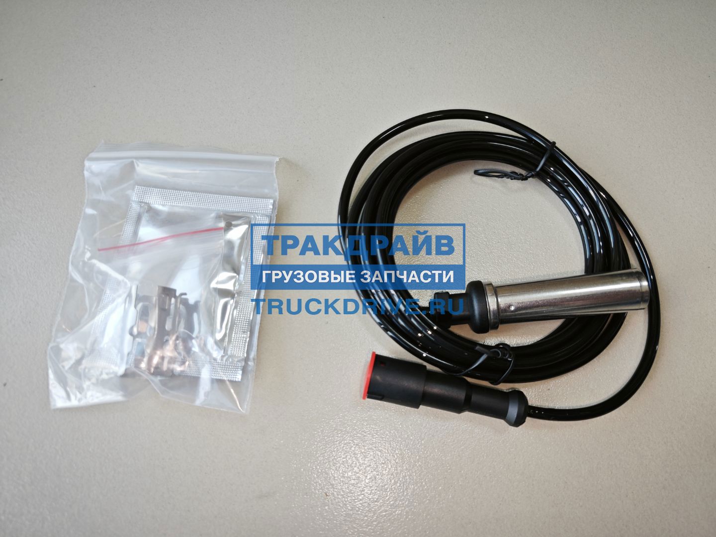 Фото EXOVO 04022E датчик ABS прямой для Мерседес Актрос 2500 мм