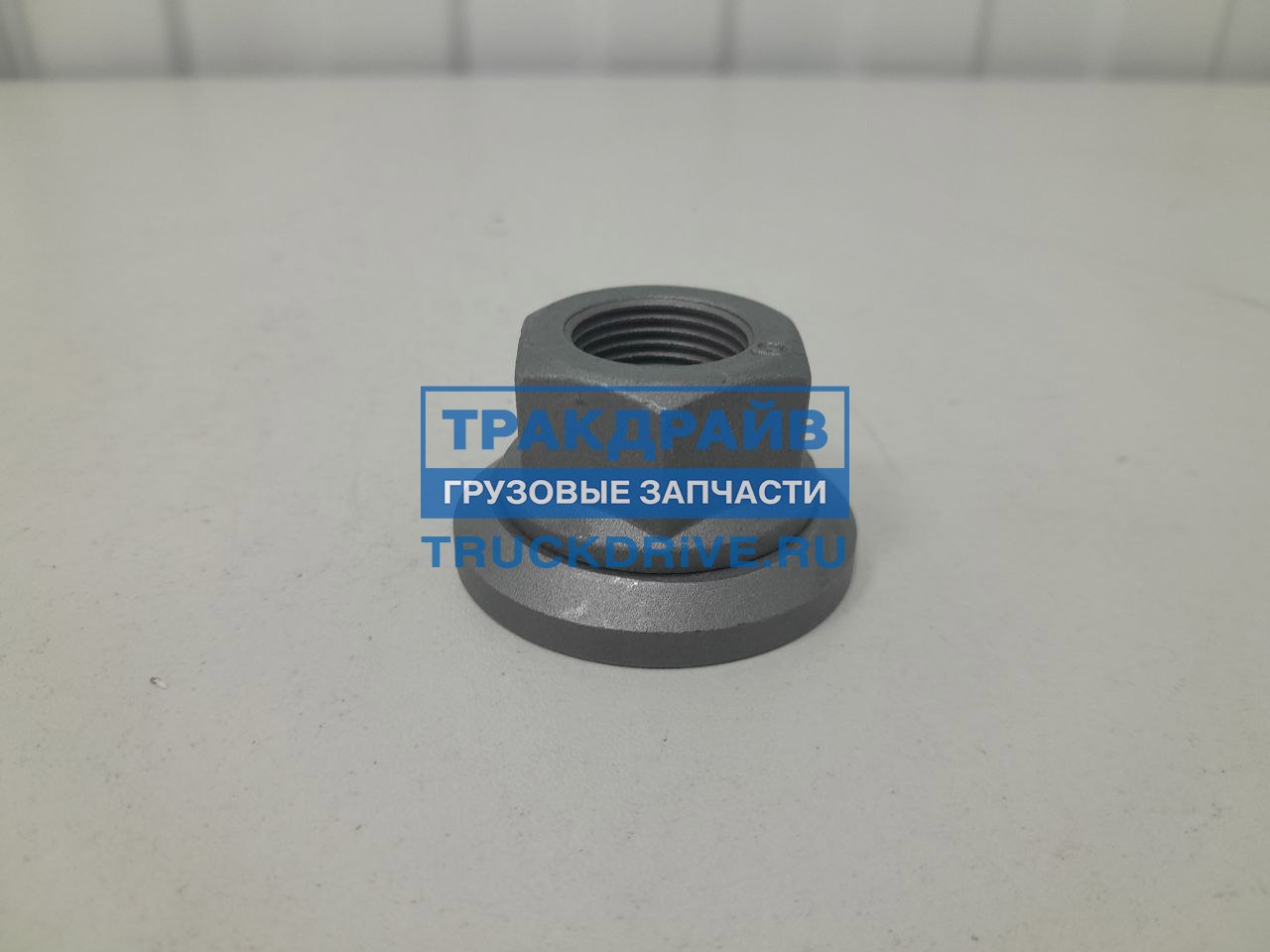Фото EXOVO 13002E гайка колеса ПАЗ "Аврора" М20х1,5 1