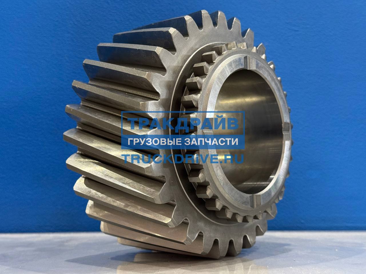 Фото FAW 3086000704 шестерня первичного вала раздаточной коробки ZQC2000 для FAW J6 3250 6х6