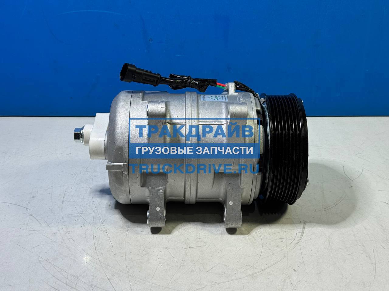 Фото FAW 8103020D36D компрессор кондиционера для FAW J6 с двигателем CA6DM2
