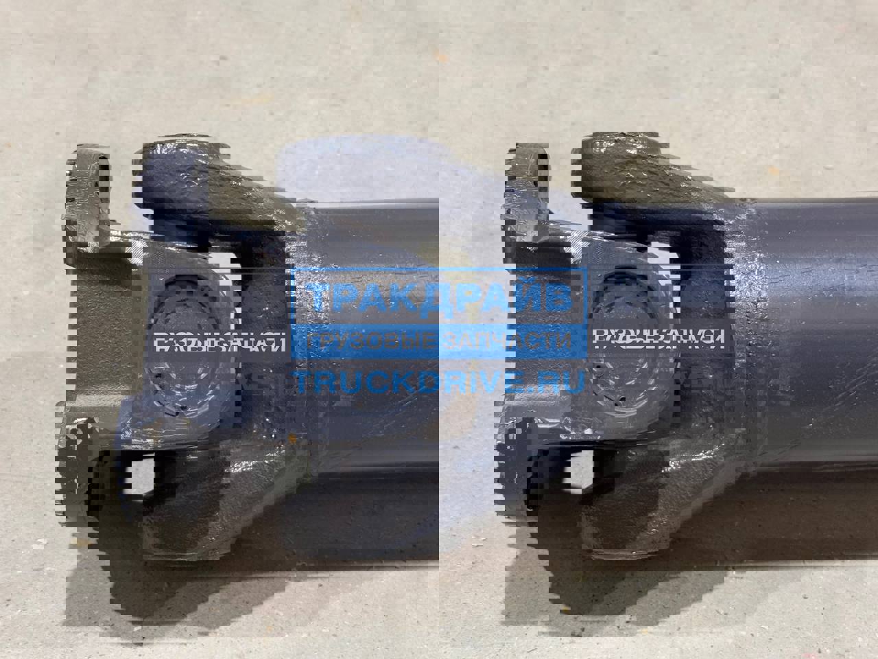Карданный вал Volvo FH12 FM12 L=1600 мм крестовина=52х147 мм (39х118 ...
