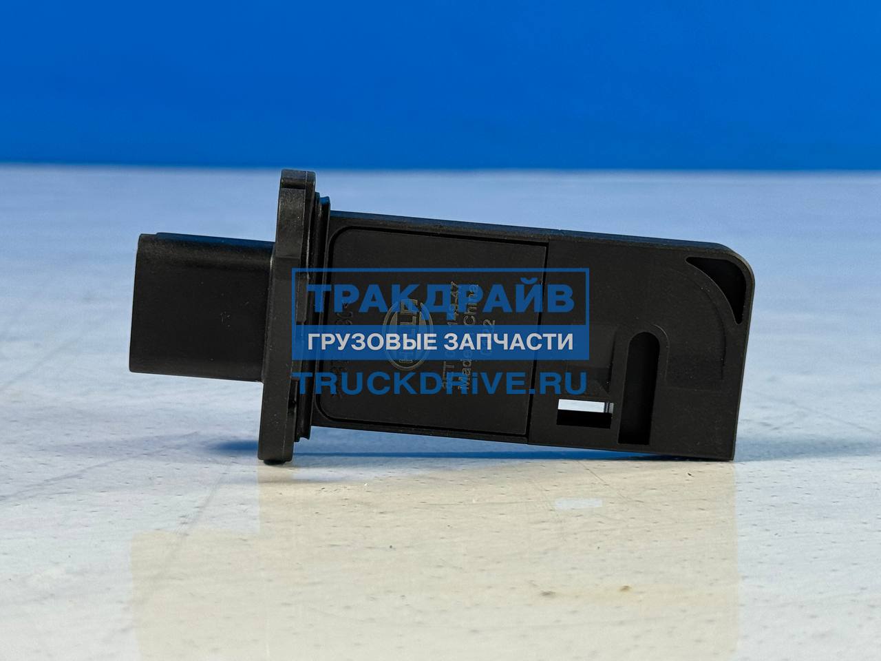 Фото HELLA 8ET009149471 датчик массового расхода воздуха Ford Transit 7