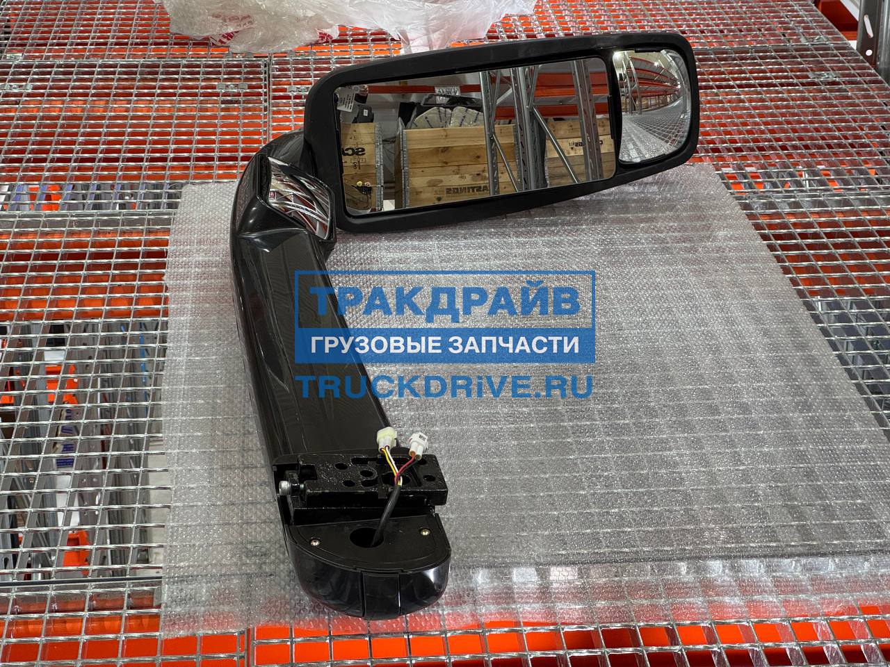 Зеркало заднего вида для автобуса HIGER левое 82EVE-02100-PCT