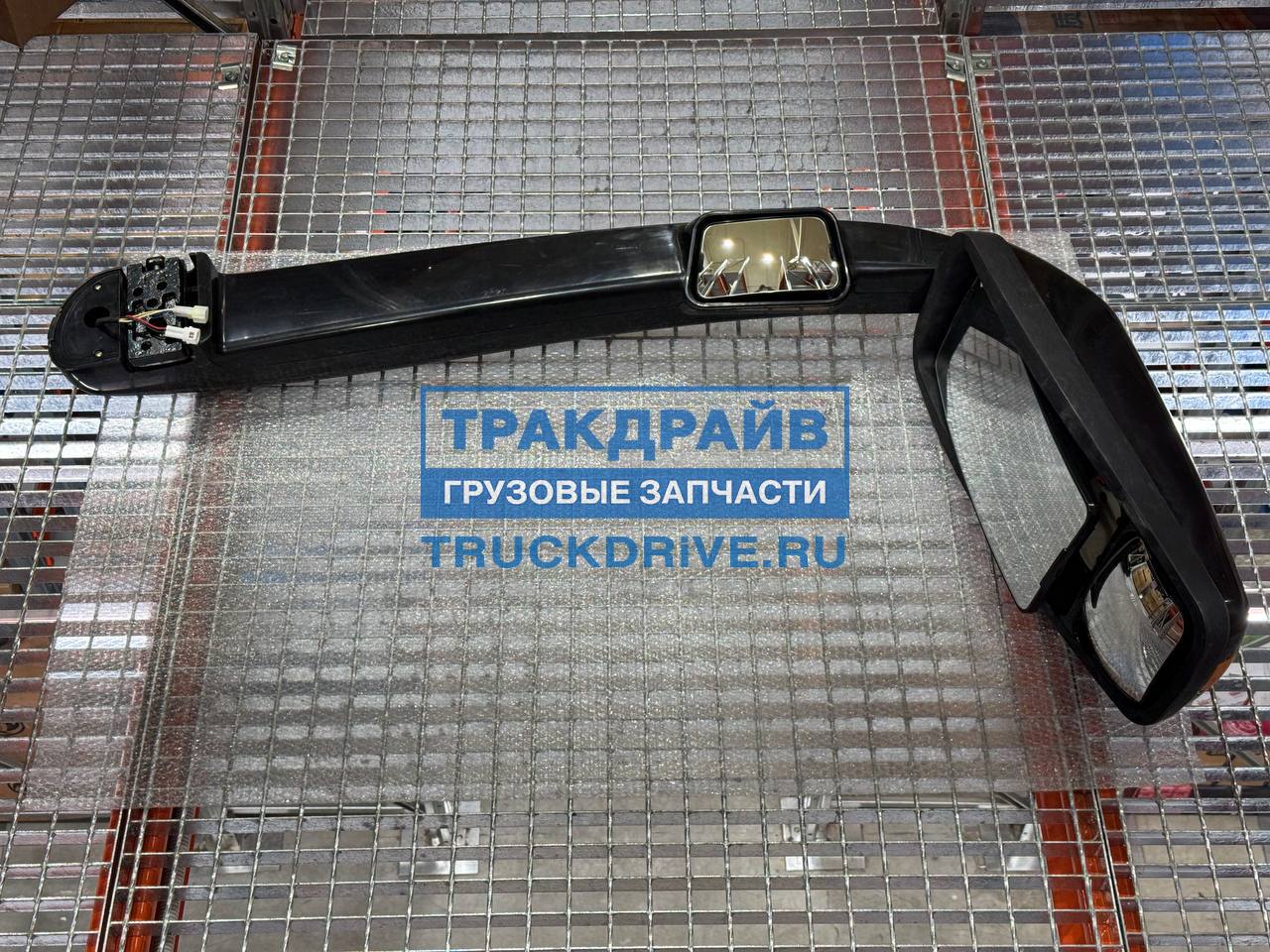 Зеркало заднего вида для автобуса HIGER левое 82EVE-02100-PCT