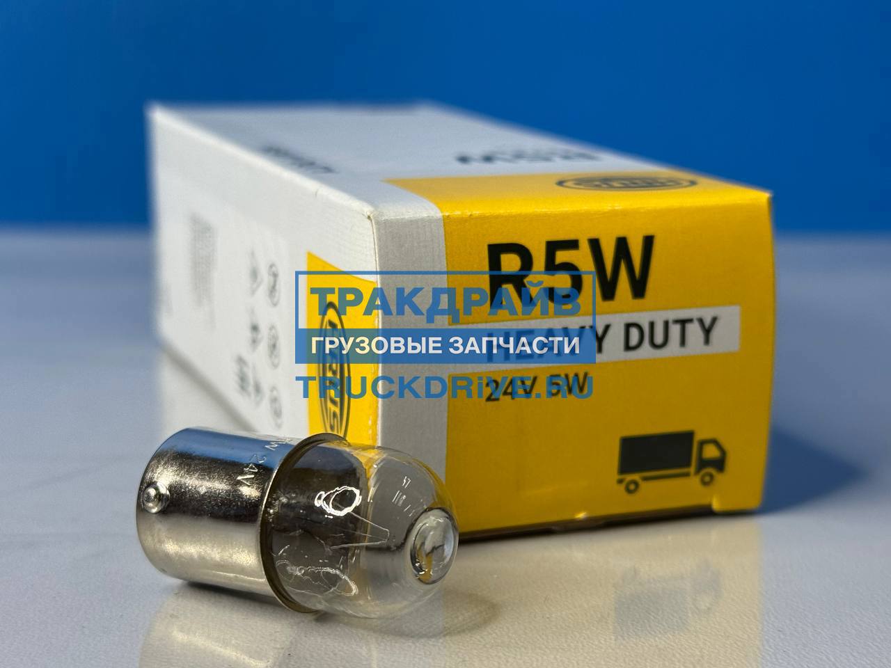 Фото HRUS 8GA002071241 лампа накаливания 24V R5W 5W BA15s задние габариты, номерной знак, салон  1