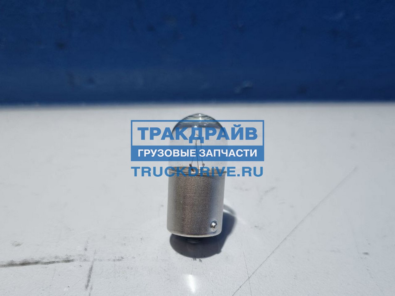 Фото HRUS 8GA002071261 лампа накаливания 24V 5W R5W Ba15s Heavy Duty