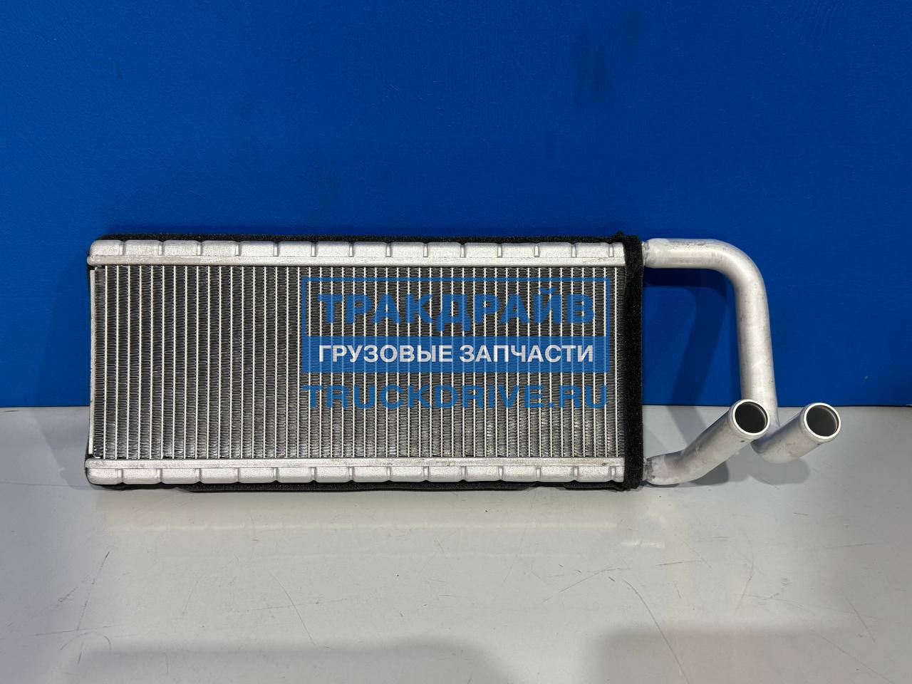 Фото HTP HTPJC8101120LE010JX радиатор отопителя для JAC N75 N80 N90 N120 КАМАЗ Компас 9 12 