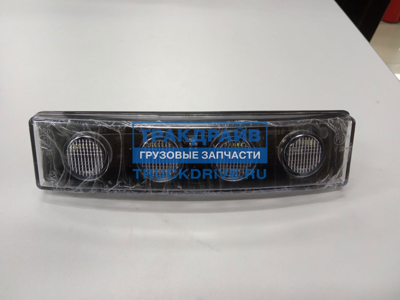 Фонарь габаритный для автомобилей Scania в козырек HTPRR035 HTP купить ...