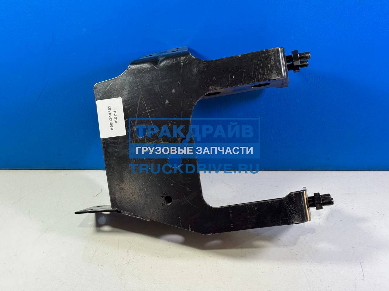 Фото ISUZU 8980344352 кронштейн бампера правый для ISUZU FVR34
