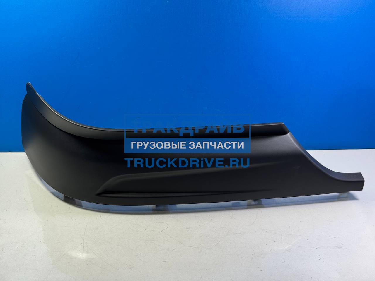 Фото IVECO 5801562166 спойлер под бампером левый для Ивеко Стралис