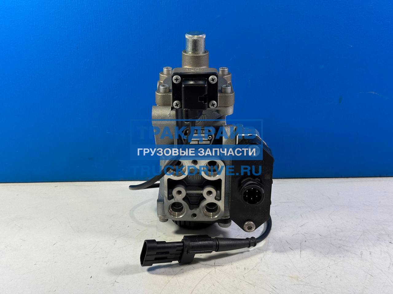 Фото IVECO 5803009850 кран пневматический IVECO (при замене с 504156083 необходимо докупить 5803011879)