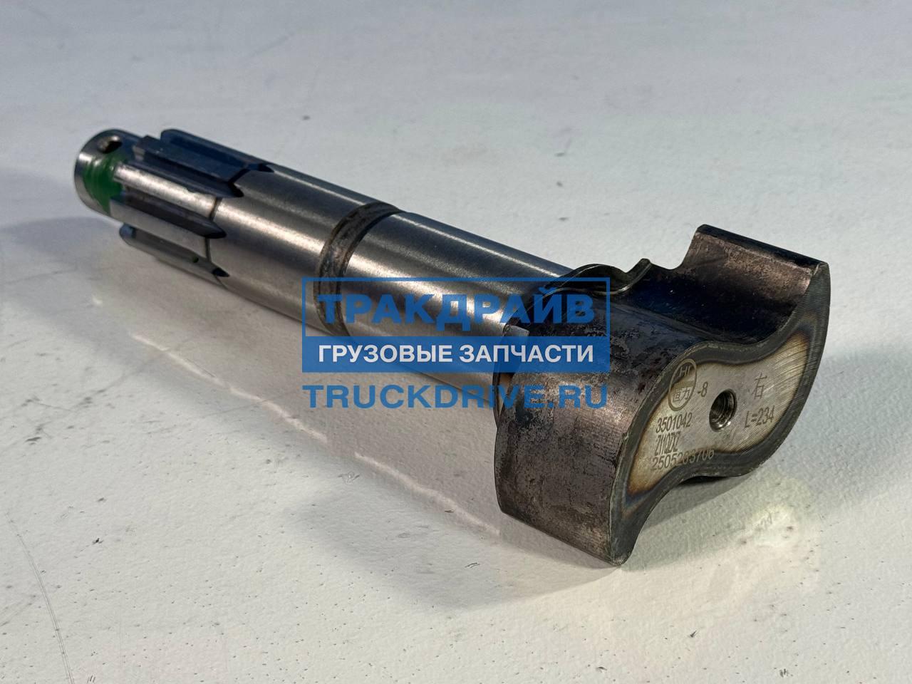 Фото JAC 3501042Z11QZXZ тормозной вал передний правый для Камаз Компас 9 JAC N75