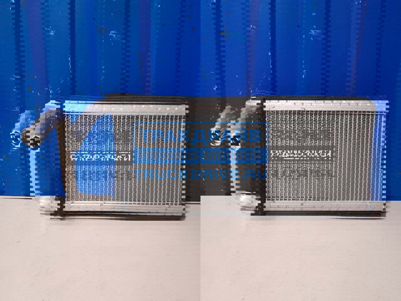 Фото JAC 8101120LE010 радиатор отопителя JAC N80/N120 (18-) КАМАЗ Компас-9/12 салона (ширина 132,75мм) OE 3