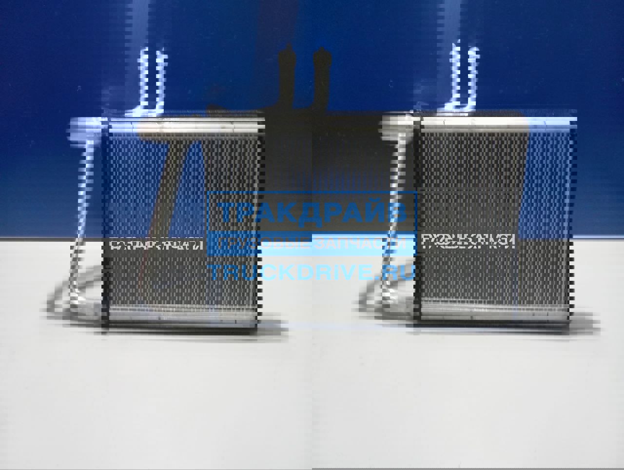 Фото JAC 8126700Y8010 радиатор отопителя JAC K7